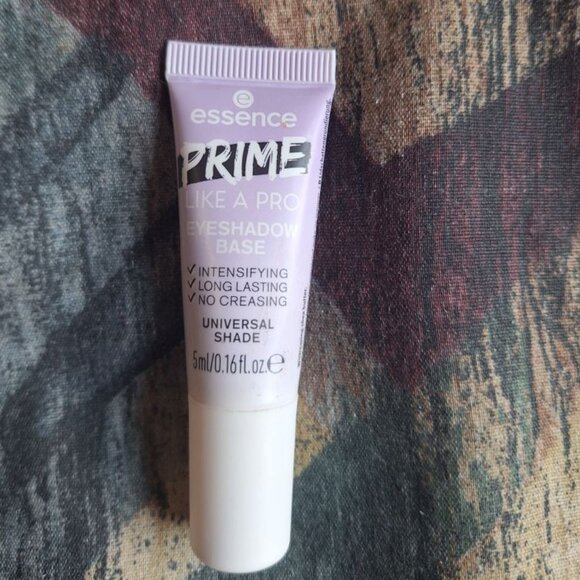💄 Essence Prime Like a Pro Eyeshadow Base – Universal Shade 💄 - Picture 1 of 1
